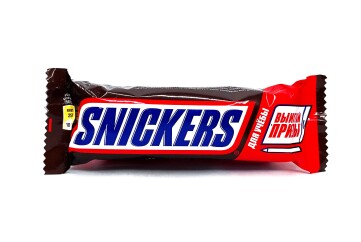 Сникерс Шоколадный батончик 50,5г Россия